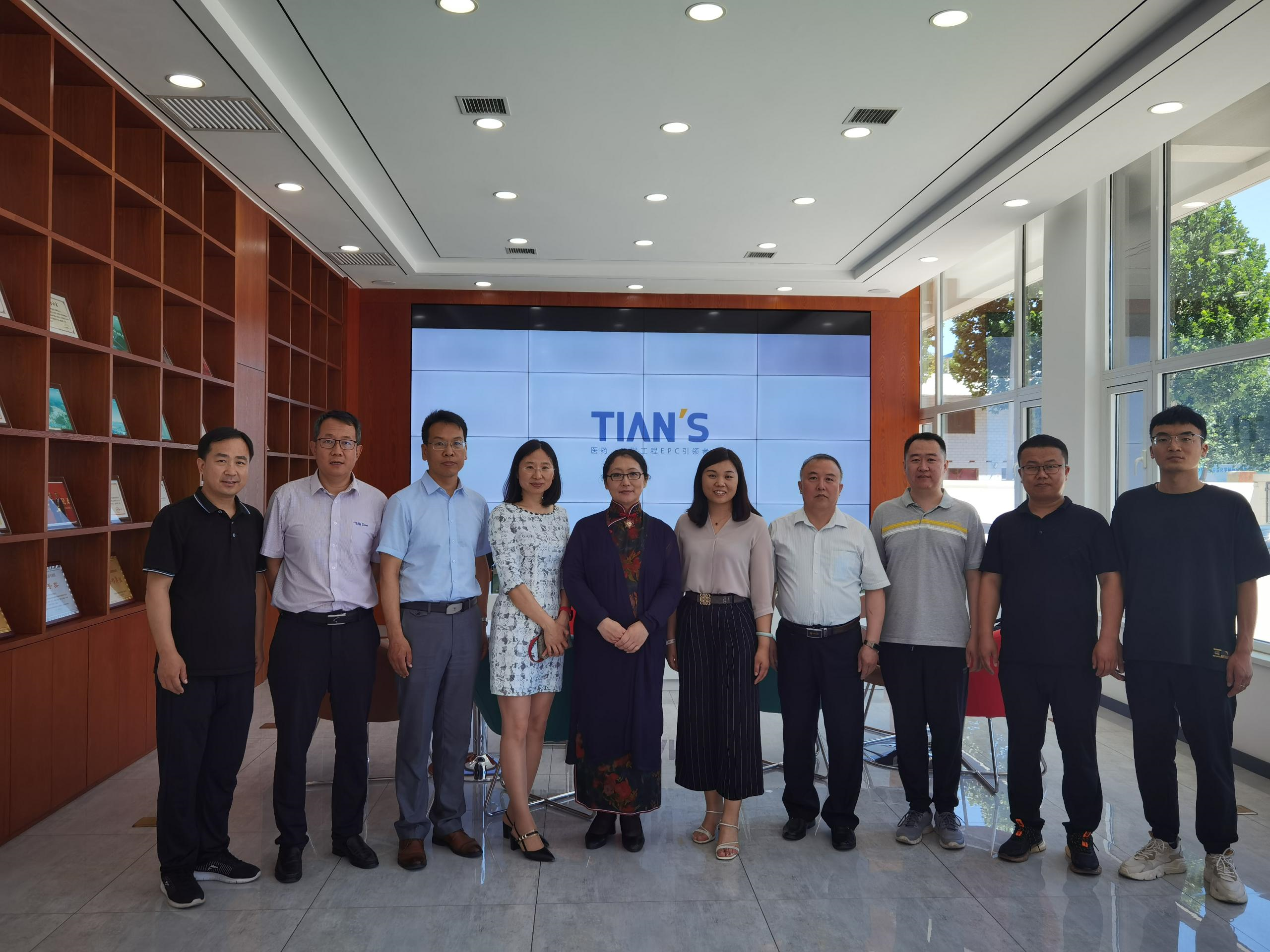 亲友游戏中心-亲友多乐斗-亲友天天坦克大战