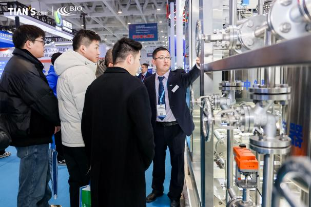 亲友游戏中心-亲友多乐斗-亲友天天坦克大战