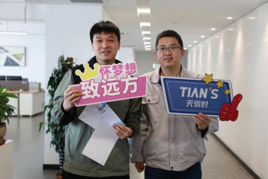 亲友游戏中心-亲友多乐斗-亲友天天坦克大战