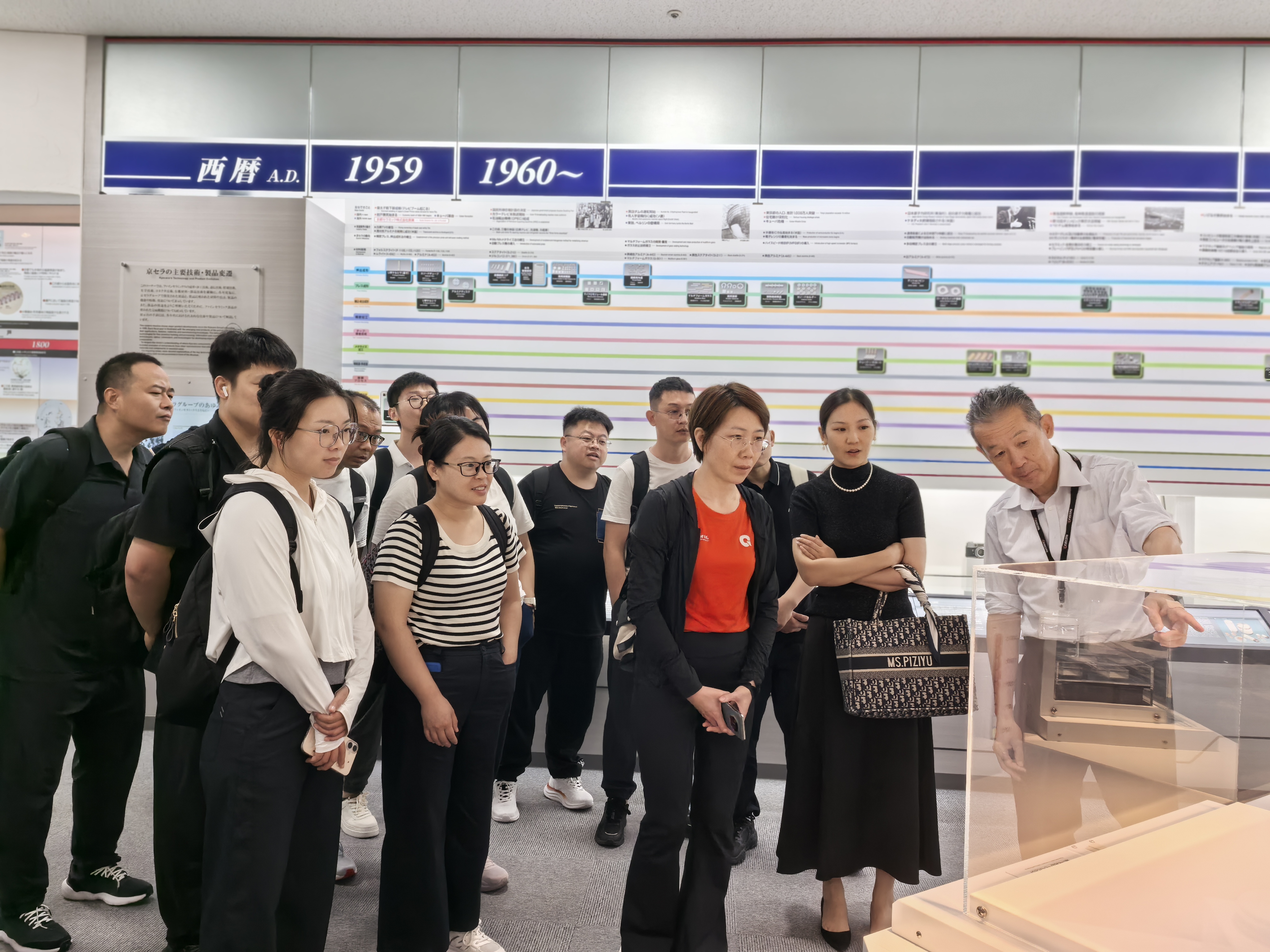 亲友游戏中心-亲友多乐斗-亲友天天坦克大战