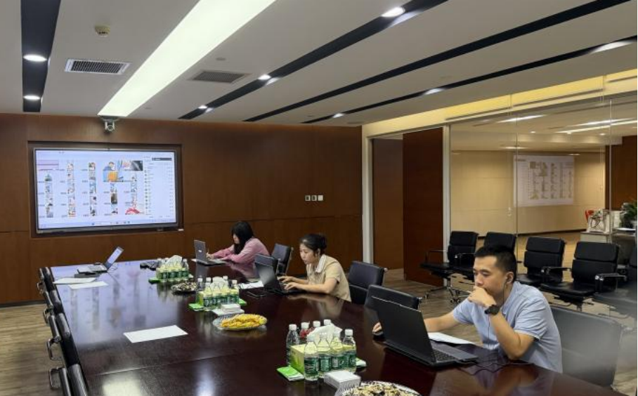 亲友游戏中心-亲友多乐斗-亲友天天坦克大战