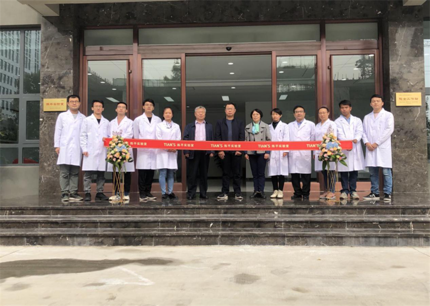 亲友游戏中心-亲友多乐斗-亲友天天坦克大战