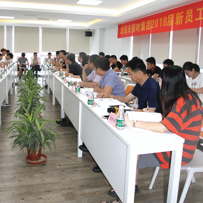 亲友游戏中心-亲友多乐斗-亲友天天坦克大战