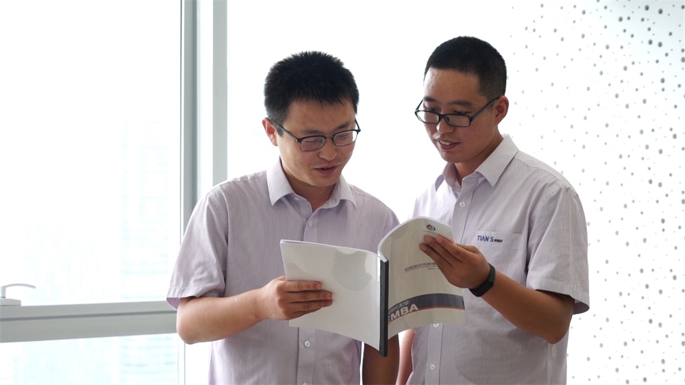 亲友游戏中心-亲友多乐斗-亲友天天坦克大战